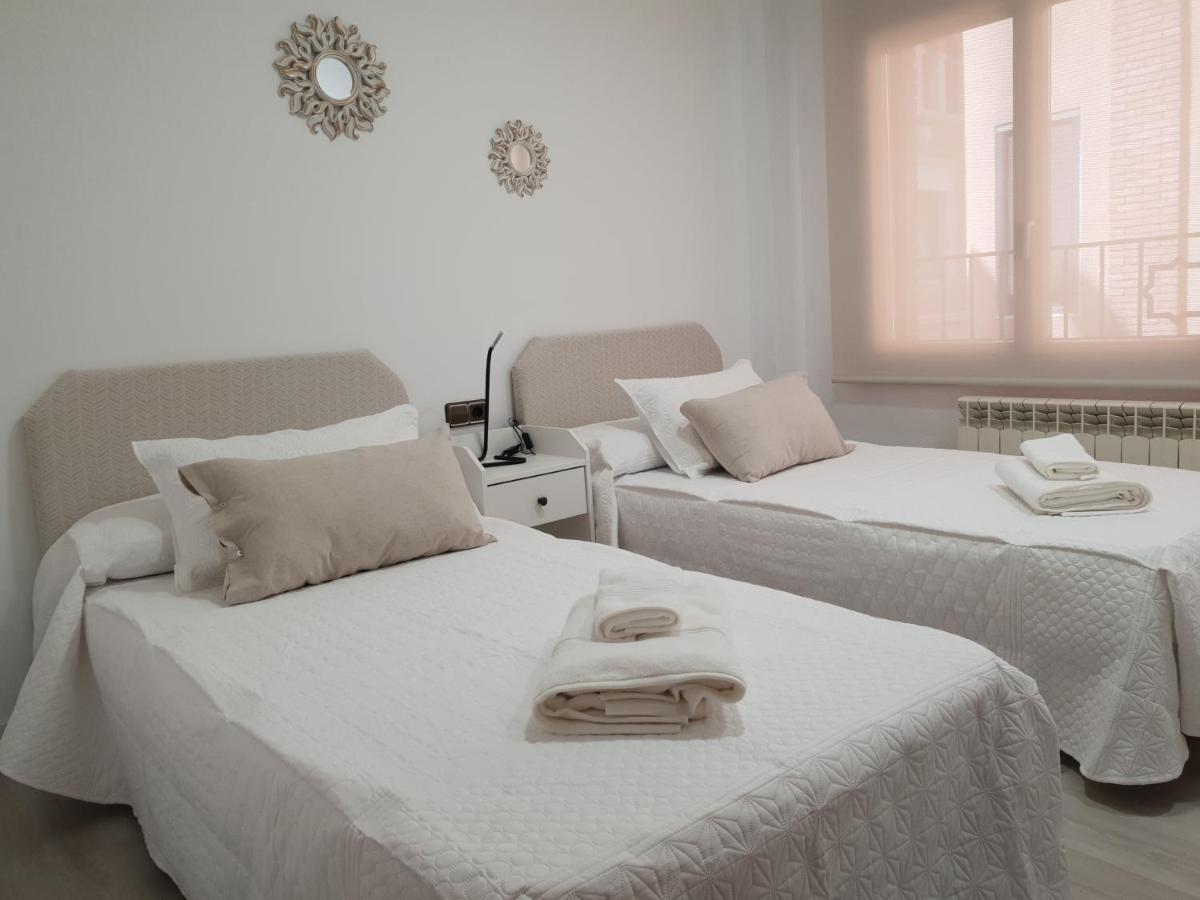 Portal De Valencia Apartment Teruel Exterior foto